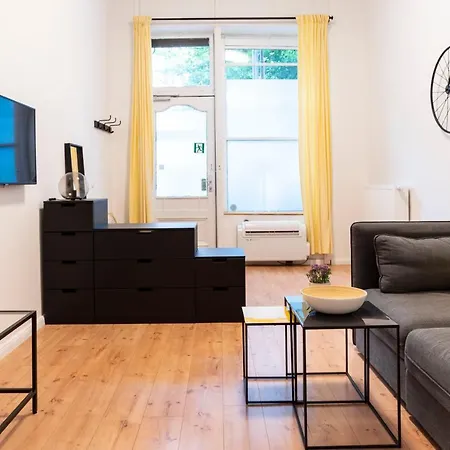 Ll Modern Dream With Ac&High Ceilings 3 Bedrooms